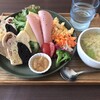 オーバッシュカフェ