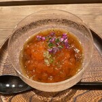 帝国ホテル 寅黒 - イクラの醤油あんかけ、ホタテムース、フィンガーライム