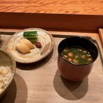 帝国ホテル 寅黒 - スッポンご飯、キュウリ・山芋の漬物梅肉、赤だし