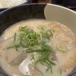 老虎苑 - 具材たっぷりのかす汁