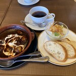 倉式珈琲店 - ビ〜フシチュ〜ランチは、こんな感じだす(´∀｀)