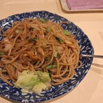 Romesupa Semmontem Bo-No Bo-No - 麺は醤油色に染まっている