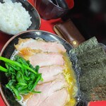 横浜ラーメン 田上家 - 