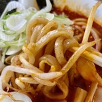 つけめん いのうえ - 赤い醤油らーめん 全粒粉 太麺