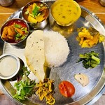 ダルバート食堂 ムスタンタカリチューロ - 