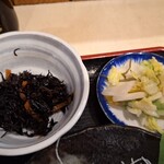 かく山 - 小鉢はひじき煮