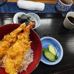 粋庵 - この後に盛りそばが来ます。けっこう食べてからの時間差あり。先に盛りそば食べたいなら待つしかない。
