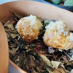 レヴォ - 【prologue①】山羊チーズ(富山県黒部市：Y&Co.)と酒粕(満寿泉)のグジェール