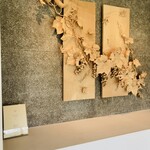 レヴォ - 待合室のアート作品