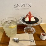 ALPEN CHEESECAKE - 幻のアルペンチーズケーキ セットドリンク(¥900)