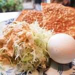 カフェドムッシュ - サラダ・ゆで玉子