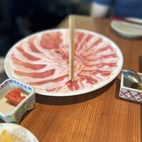 羅豚 ギンザ・グラッセ - 肉アップ