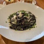 ボーノ - ネーロ（大盛り）　１３５０円