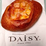 DAiSY - ゴロゴロチーズのフランスパン