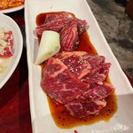 ホルモン・焼肉 キムチ - 