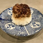 Nashwa - 竹筒米（竹筒に挽肉ともち米を詰めて蒸して作る台湾のおこわ）