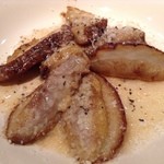 アルタムーラ - フレッシュポルチーニをバターでソテーしてパルミジャーノチーズをふりかけて♡