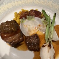 ベージュ アラン・デュカス 東京 - 仔羊のロースト