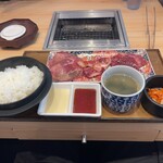 焼肉食堂まんぷく - 