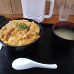 Atami - カツ丼 ご飯大盛 680円＋70円の750円