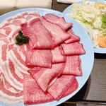 Sukiyaki Shabushabu Sumire - ｢牛たん出汁しゃぶ  牛たん＆国産豚｣
                      ※写真は3人前