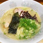 博多とんこつ 大晃ラーメン - ラーメン750円アップ18:54撮影