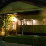 蕎房 猪口屋 - 夜はライティングで更に魅力的に