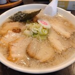 麺工房 華みずき - 料理写真:ギトギトラーメン（塩）チャーシュートッピング