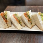 Kafe Sarute - 野菜サンドイッチ