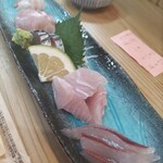 いその香り - 地魚刺身５点盛りハーフ￥1300(タカエビ·ハガツオ·鯖·アカバラ·トビウオ)