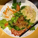 慶福楼 - 前菜盛り合わせ　クラゲが肉厚でおいしかった