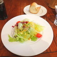 PAPPARE NAPOLI - サラダとバケット