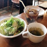 이시가마 PIZZA 바르 시키 - 오징어 & 명란 피자(세트) 1815엔