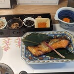 Miwaku No Hakumai - 鮭の西京焼きとお供たち