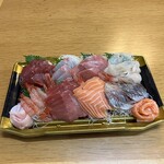コープさっぽろ - 料理写真:刺身盛り合わせ3218円