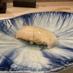 うを徳 - 松皮鰈のにぎり