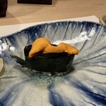 うを徳 - 浜中産雲丹軍艦