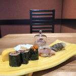 Washoku To Sushi Takumino Doujou - 