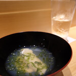 鮨 さいとう - 鮑のお椀　なめらかな出汁　しっとりとした質感