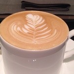 ブルガリ イル・カフェ - 2013年11月綺麗なラテアートのカプチーノ♪