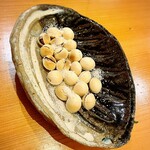 いざかや しん - 旬の焼きぎんなんは乙な一品です(o^^o)