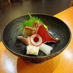 いざかや しん - 割鮮本日盛り合わせです(o^^o)