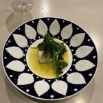 anchoa - ❷ ミシマオコゼの蒸し物、サフランソース。