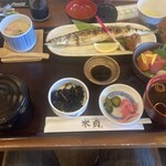 Komesada - 秋刀魚の塩焼きB定食　2035