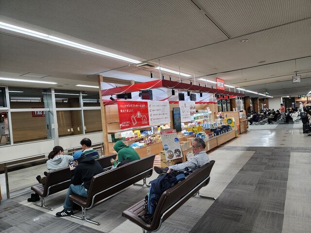 JAL PLAZA 帯広空港 中央ゲートショップ | 帯広空港のお土産・軽食