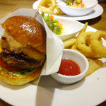 マグズカフェ - 11月限定@和風タルタルのえびふらいちーずバーガー(ディナーセット)