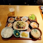 カラクリ虎 - 料理写真:鮪の韓国風じゃこネギ塩カルパッチョ 1380円