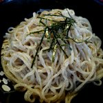 市丸屋台 - 全粒粉入りの麺