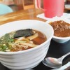 旭川ラーメン 三条軒 - 旭川ラーメン　ハーフ　醤油(￥450)、ミニカレー(￥300)。通常盛りを完食するのは無理な状態でしたので笑