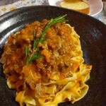 SPERANZA - 仔羊肉とレンズ豆ローズマリーのミートソース950円